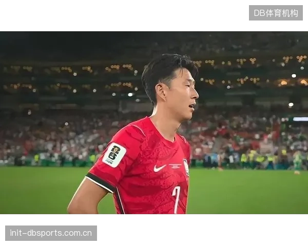 孙兴慜或非压迫体系支点，其回撤深度将影响韩国队前场反抢质量。